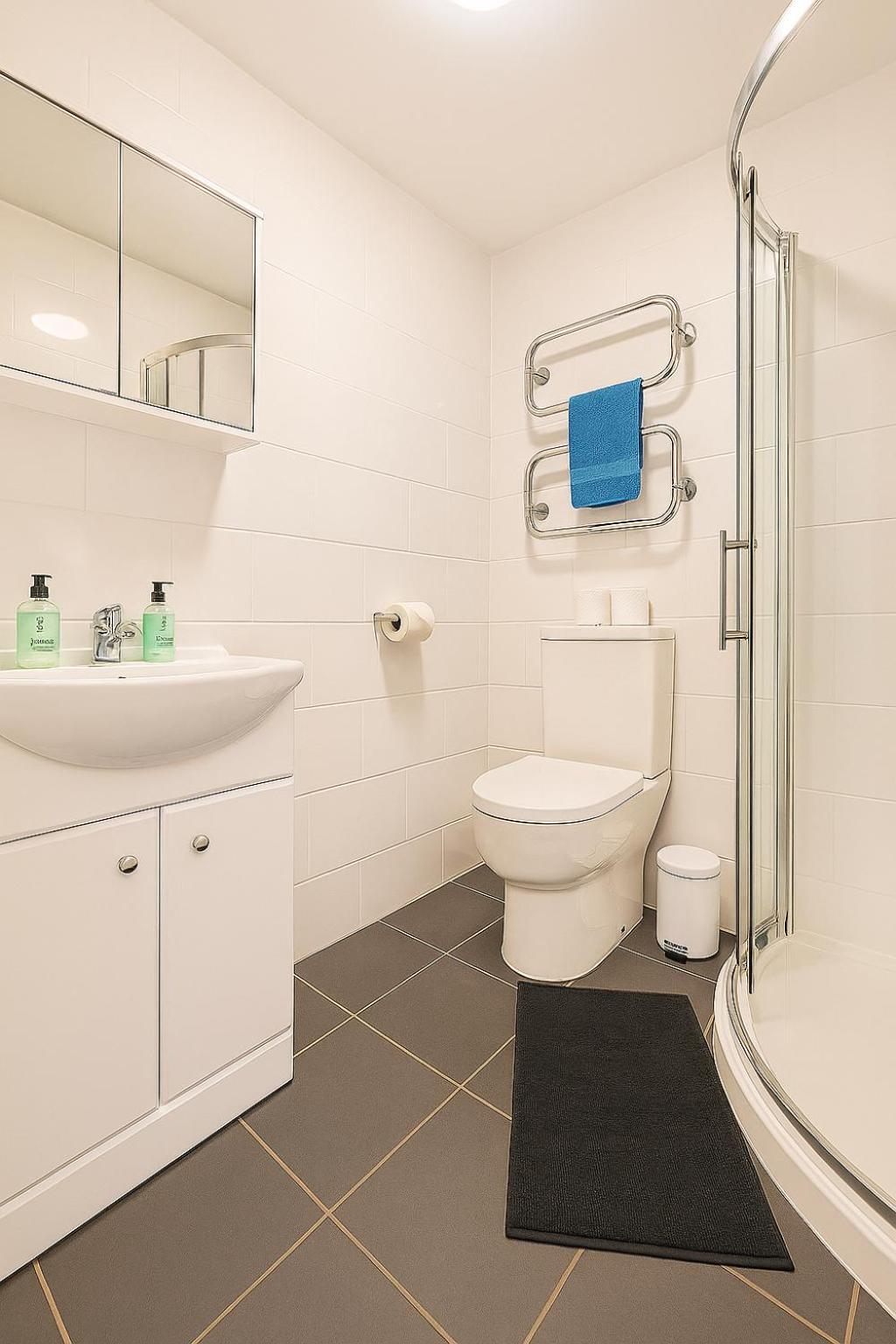 Stylish Modern Apartment For Up To 4 Nr Citycentre Cardiff Exterior photo